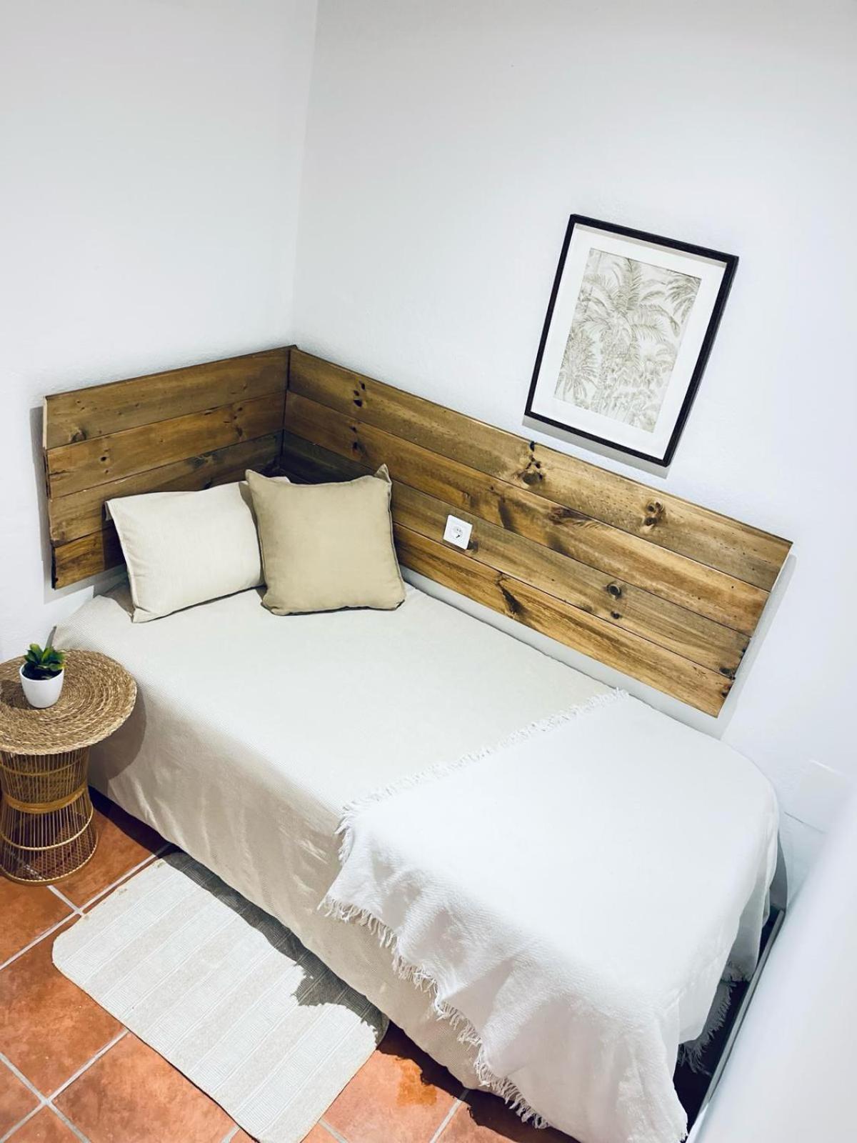 Apartamento Pueblo Evita Apartment เบนัลมาเดนา ภายนอก รูปภาพ