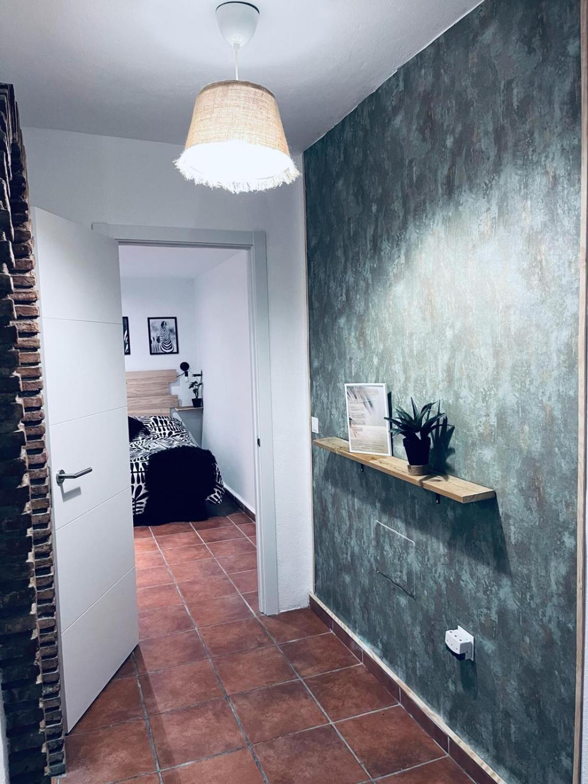 Apartamento Pueblo Evita Apartment เบนัลมาเดนา ภายนอก รูปภาพ