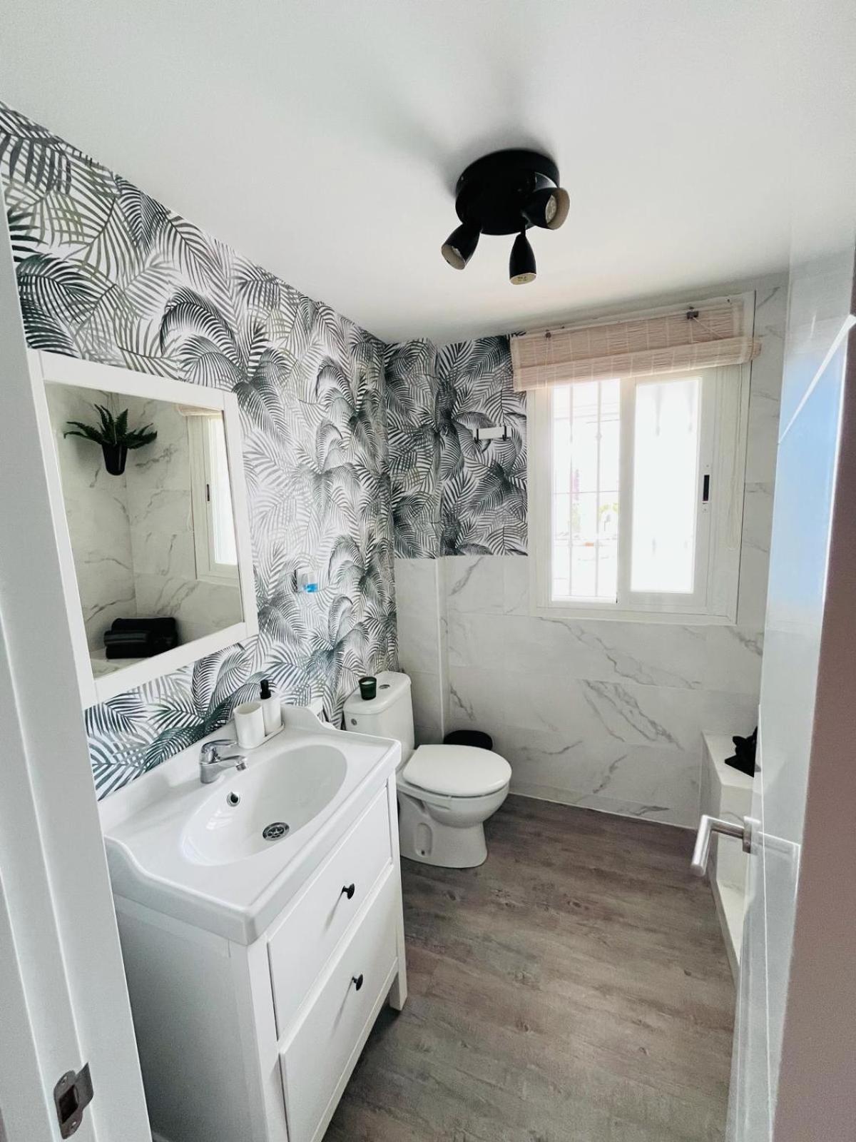 Apartamento Pueblo Evita Apartment เบนัลมาเดนา ภายนอก รูปภาพ